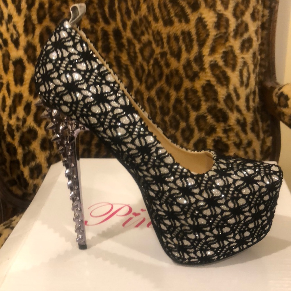 Beautiful platform heels - Picture 5 of 5